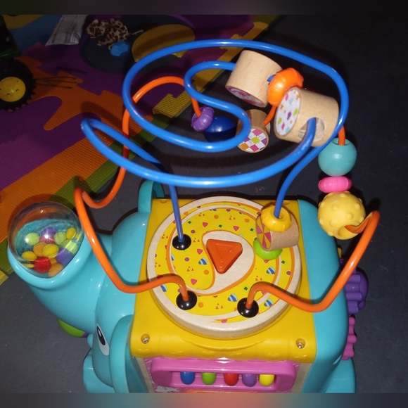 5 in 1 Elephant activity cube - Picture 1 of 12
